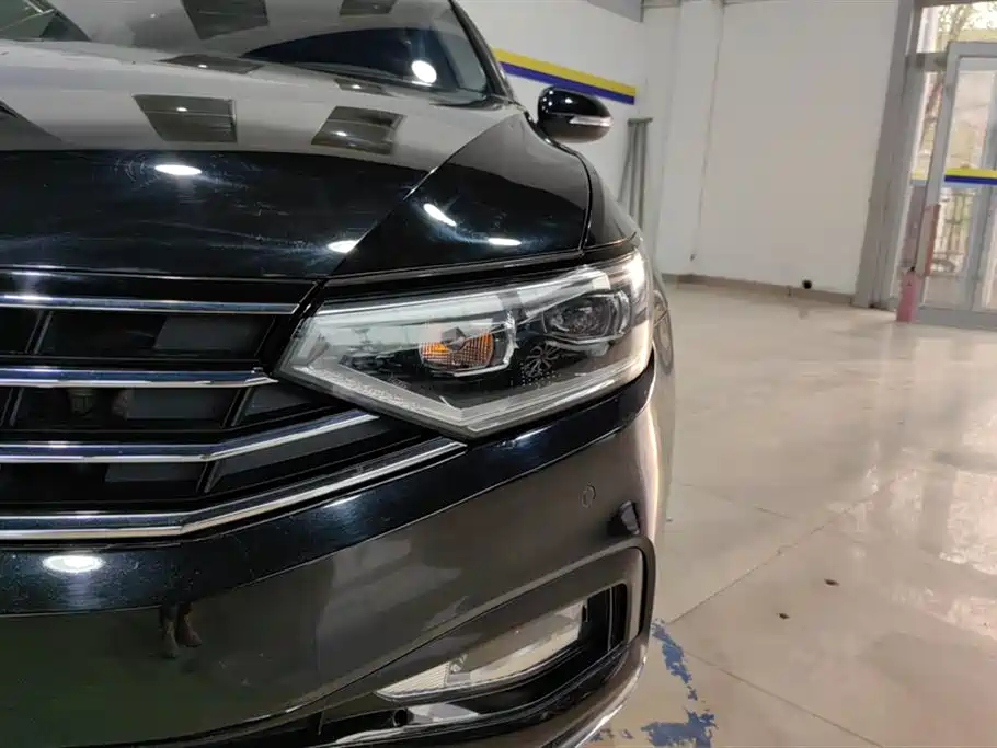 Volkswagen Magotan 2020 330TSI DSG Leading фото 5