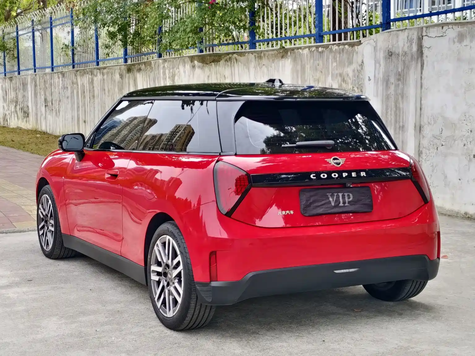 Фото 6 - MINI Electric MINI COOPER