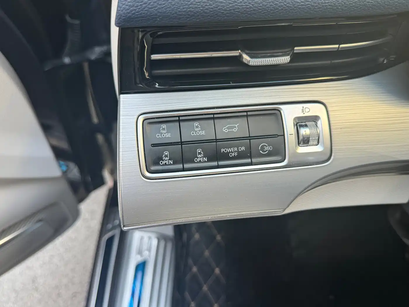 Roewe iMAX8 2023 2022 400TGI Gathering Edition