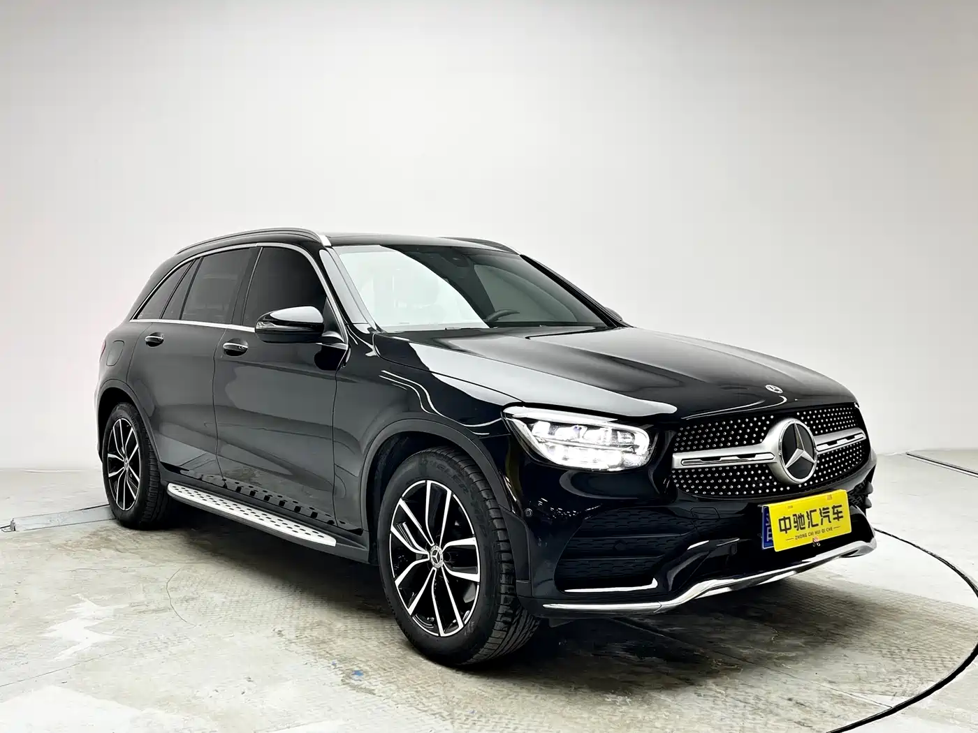 MERCEDES-BENZ GLC