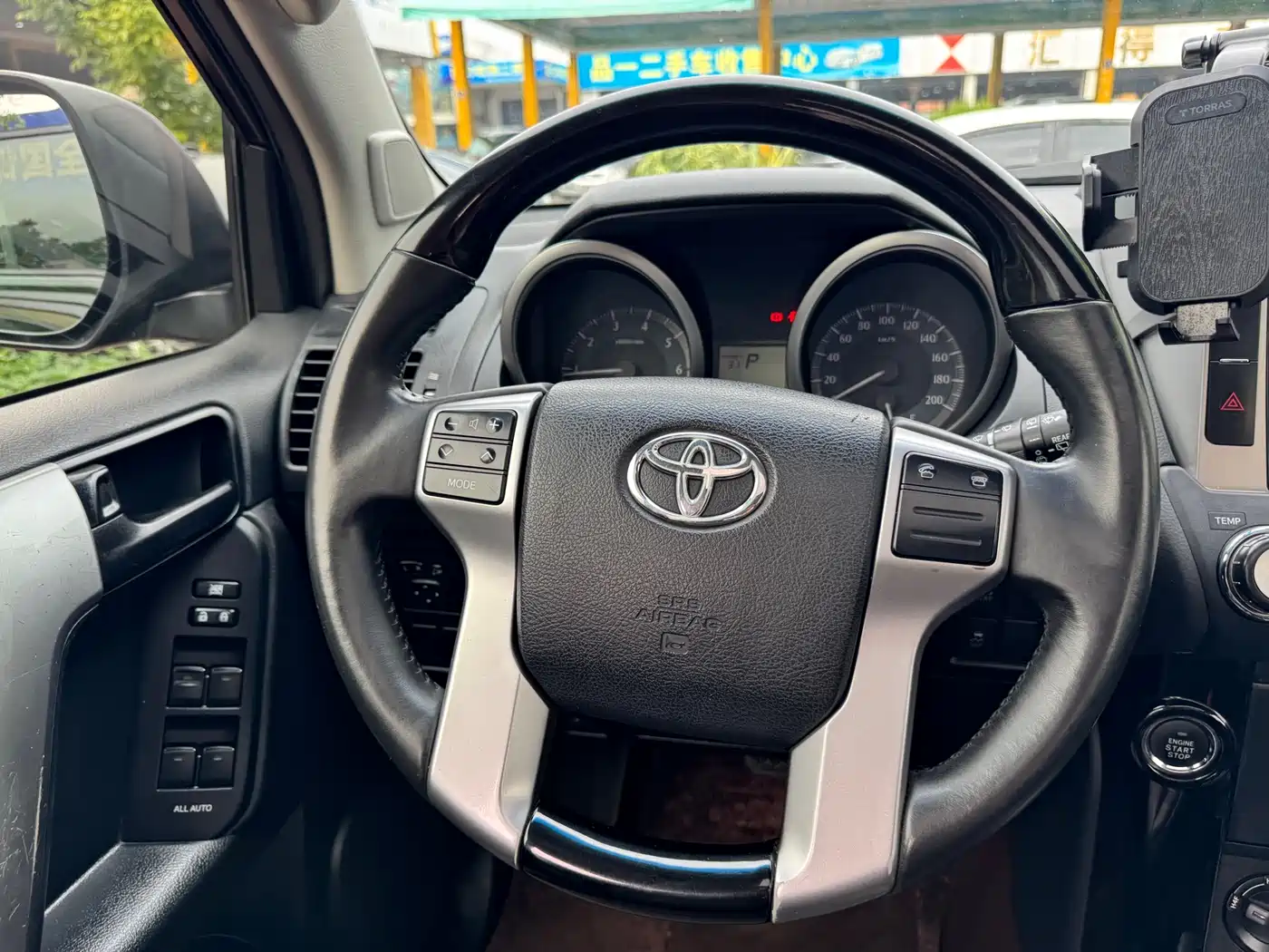 Toyota Prado (Import) 2014 2.7L Automatic Luxury фото 9