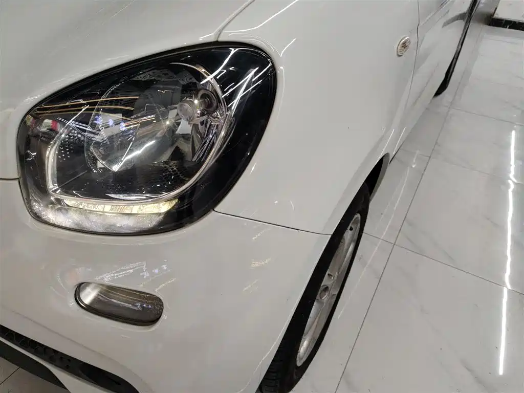 smart forfour 2019 2018 1.0L 52kW Agile Edition