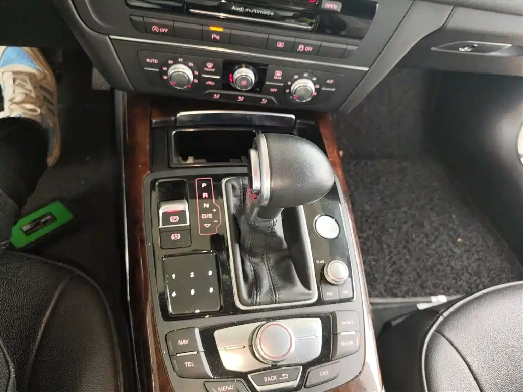 Audi A6L 2014 TFSI Standard фото 6