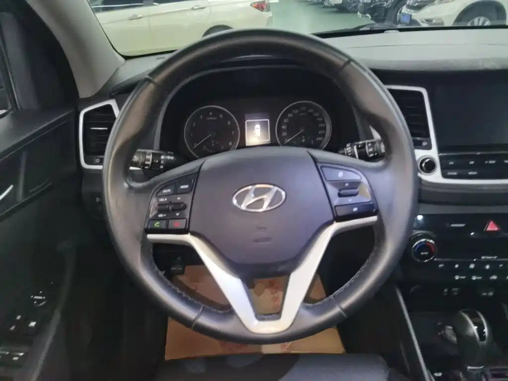 Hyundai Tucson 2016 2015 1.6T Dual Clutch 2WD Smart
