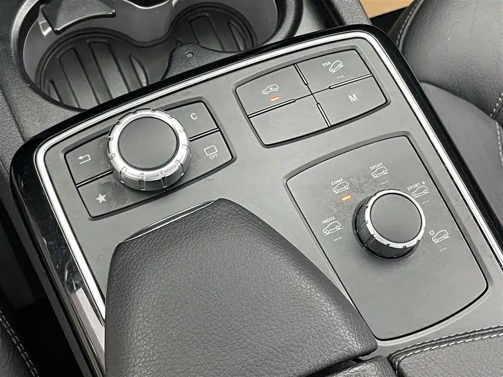 Mercedes-Benz GLE AMG 2017 AMG GLE 43 4MATIC фото 20