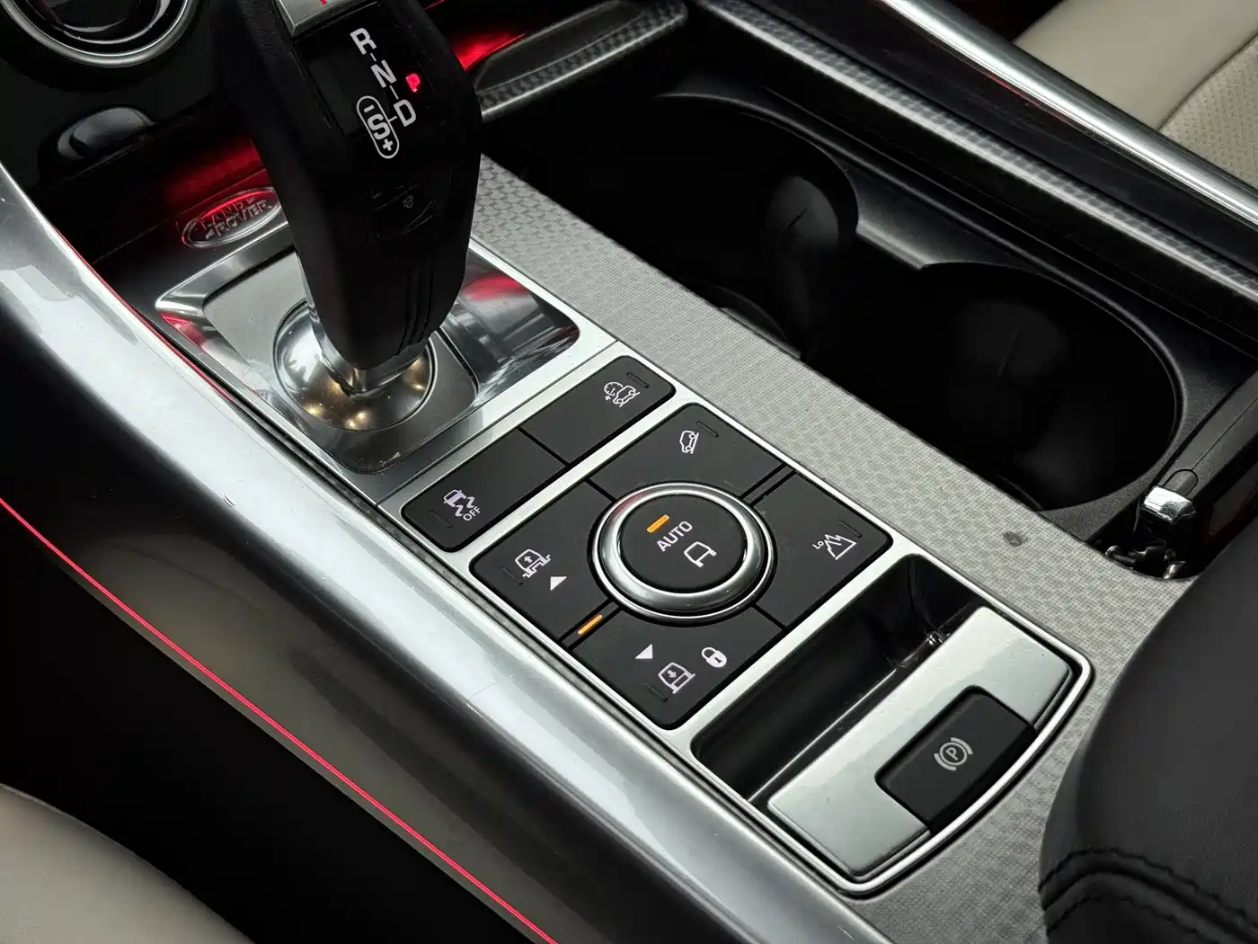 Land Rover Range Rover Sport 2022 3.0 L6 Indigo Flowing Light Edition фото 15