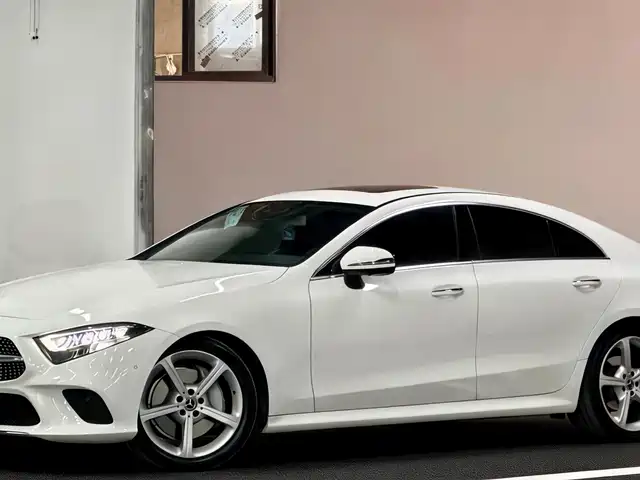 MERCEDES-BENZ CLS
