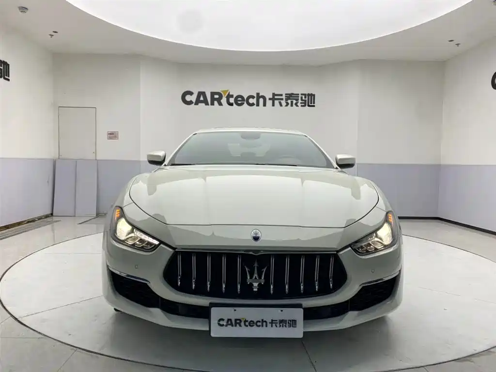 MASERATI GHIBLI
