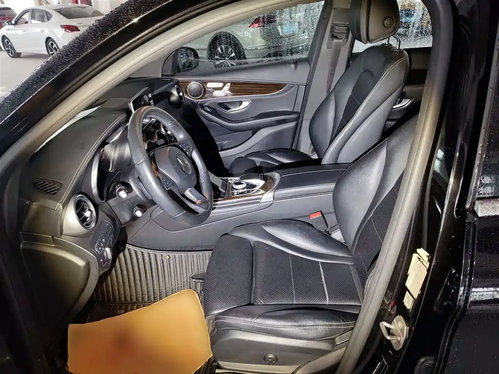 Mercedes-Benz GLC 2017 GLC 260 4MATIC Luxury фото 15