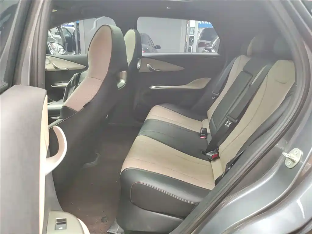 BYD Dolphin 2023 420km Fashion Edition фото 17