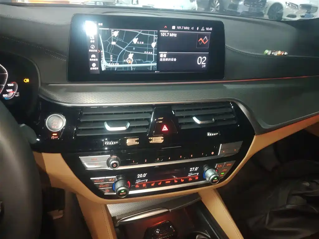 BMW 5 Series 2020 530Li Exclusive M Sport Package фото 9