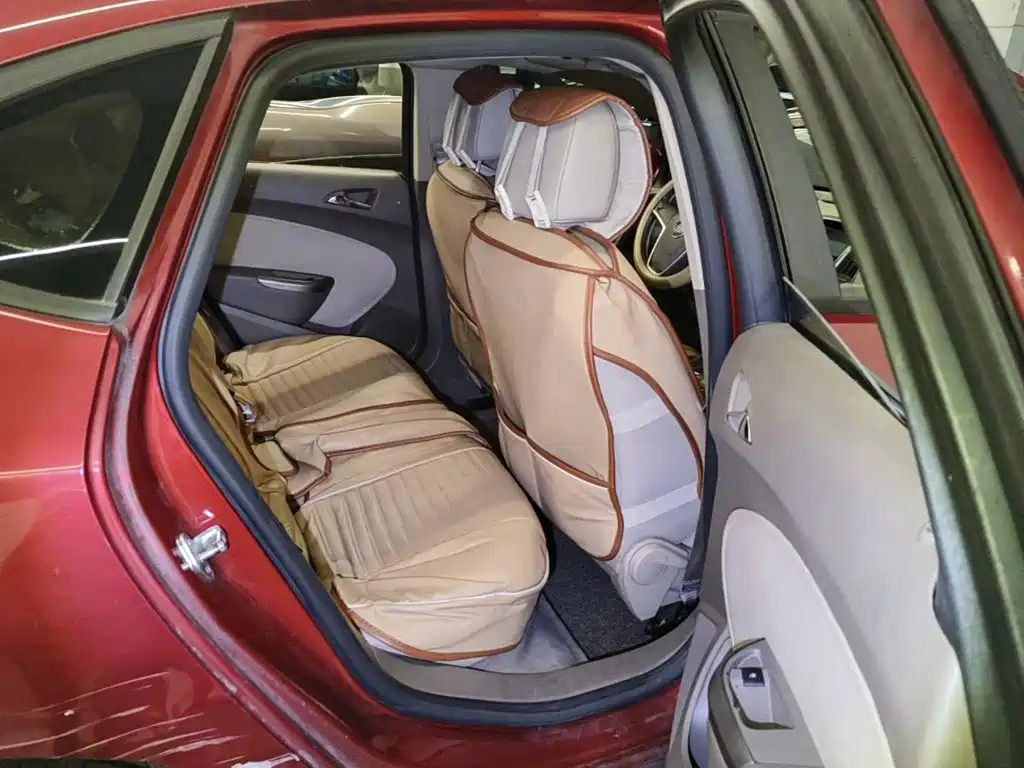 Фото 11 - Buick Excelle
