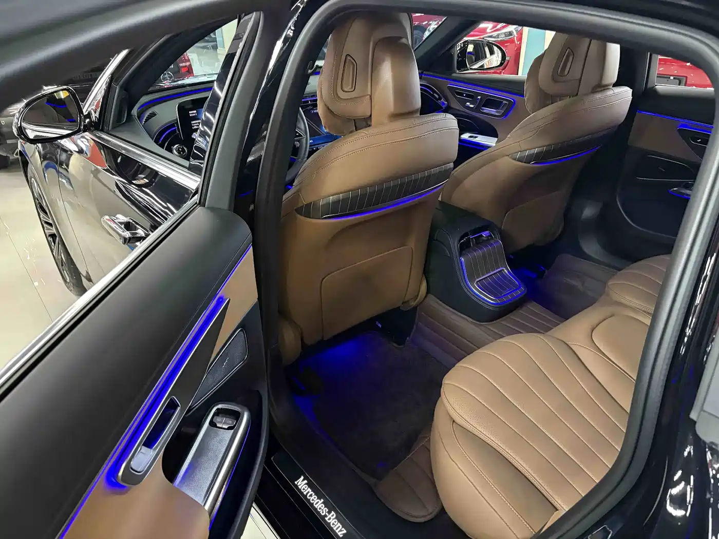 Mercedes-Benz E-Class New Energy 2024 2024 E 350 e L Plug-in Hybrid Sedan