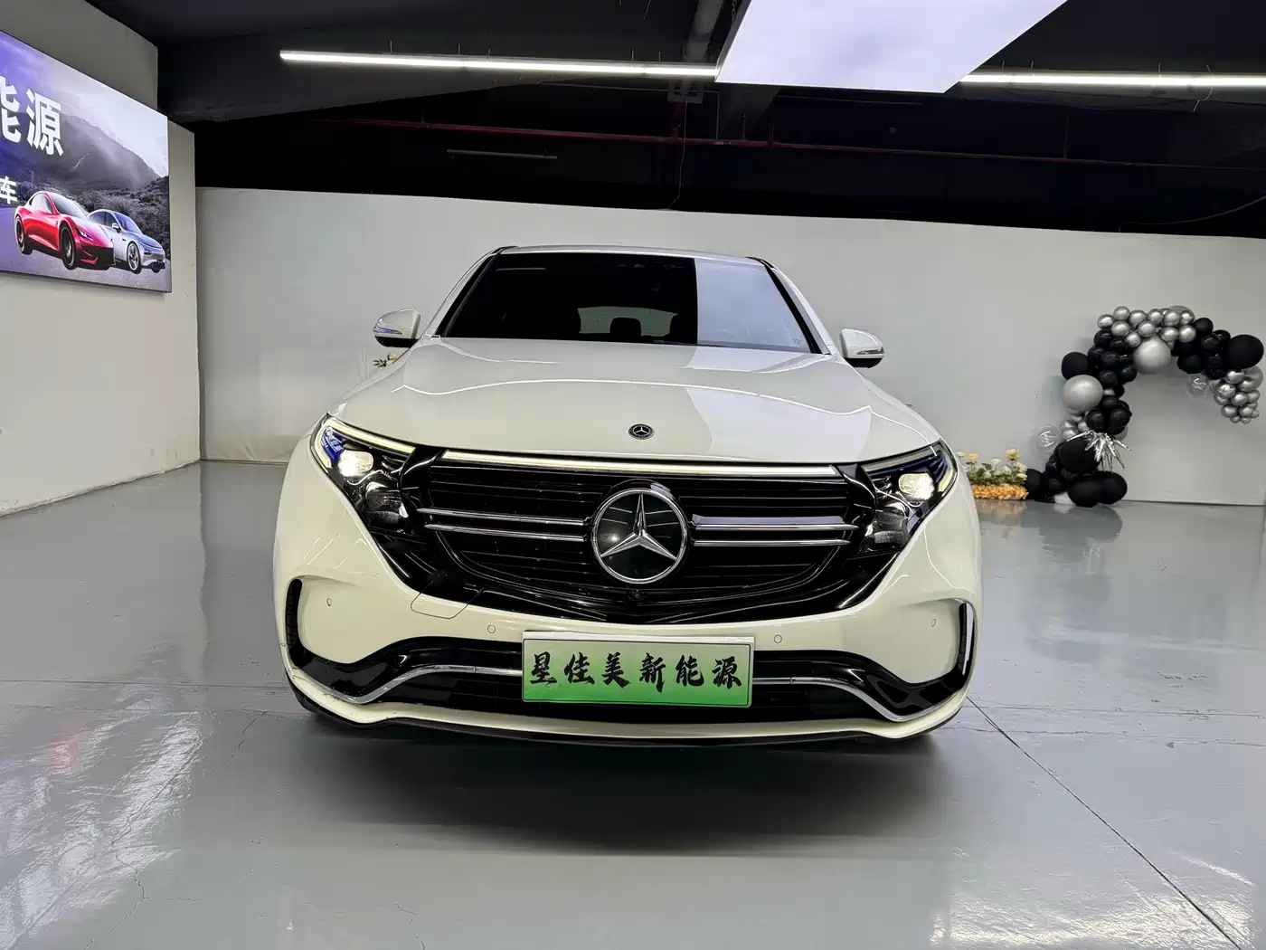 MERCEDES-BENZ EQC