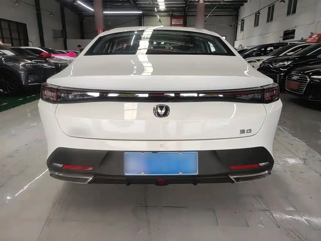 Changan Eado 2026 2025 Blue Whale 1.5T 500Bar Premium