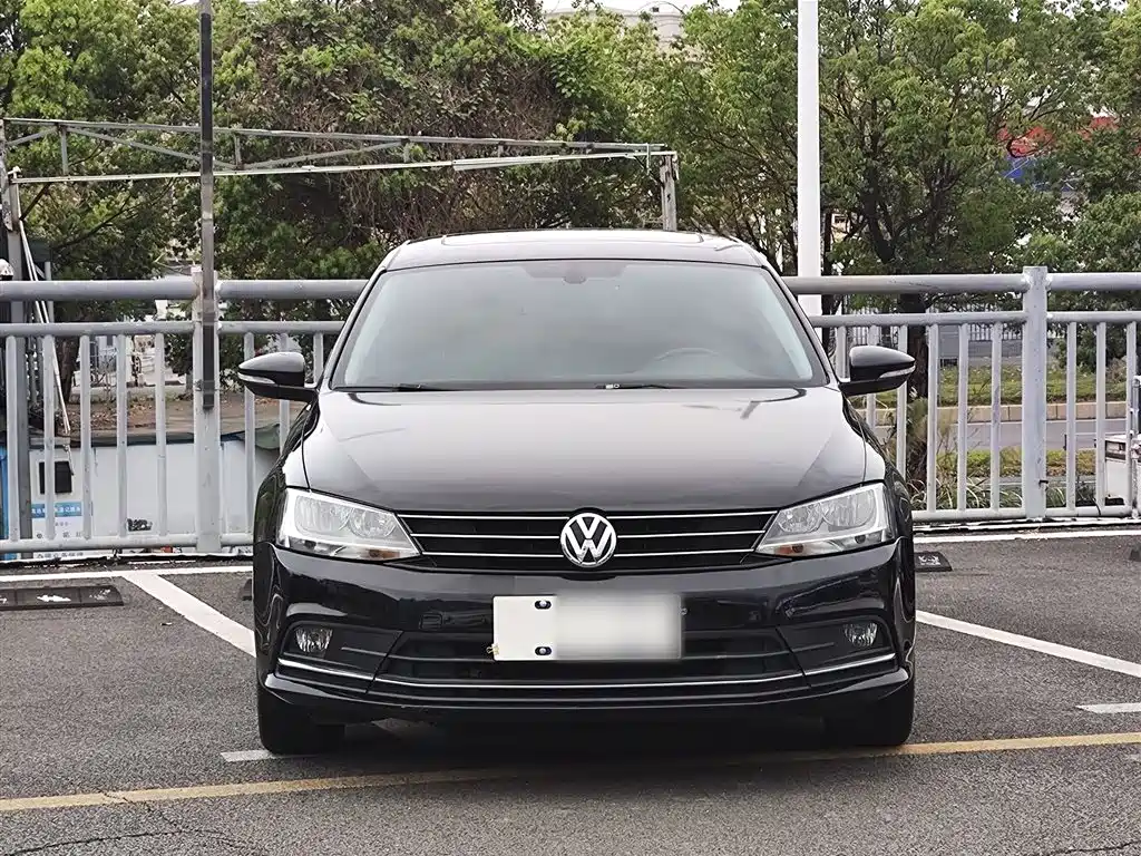 Volkswagen Sagitar 2018 1.6L Automatic Comfort фото 24