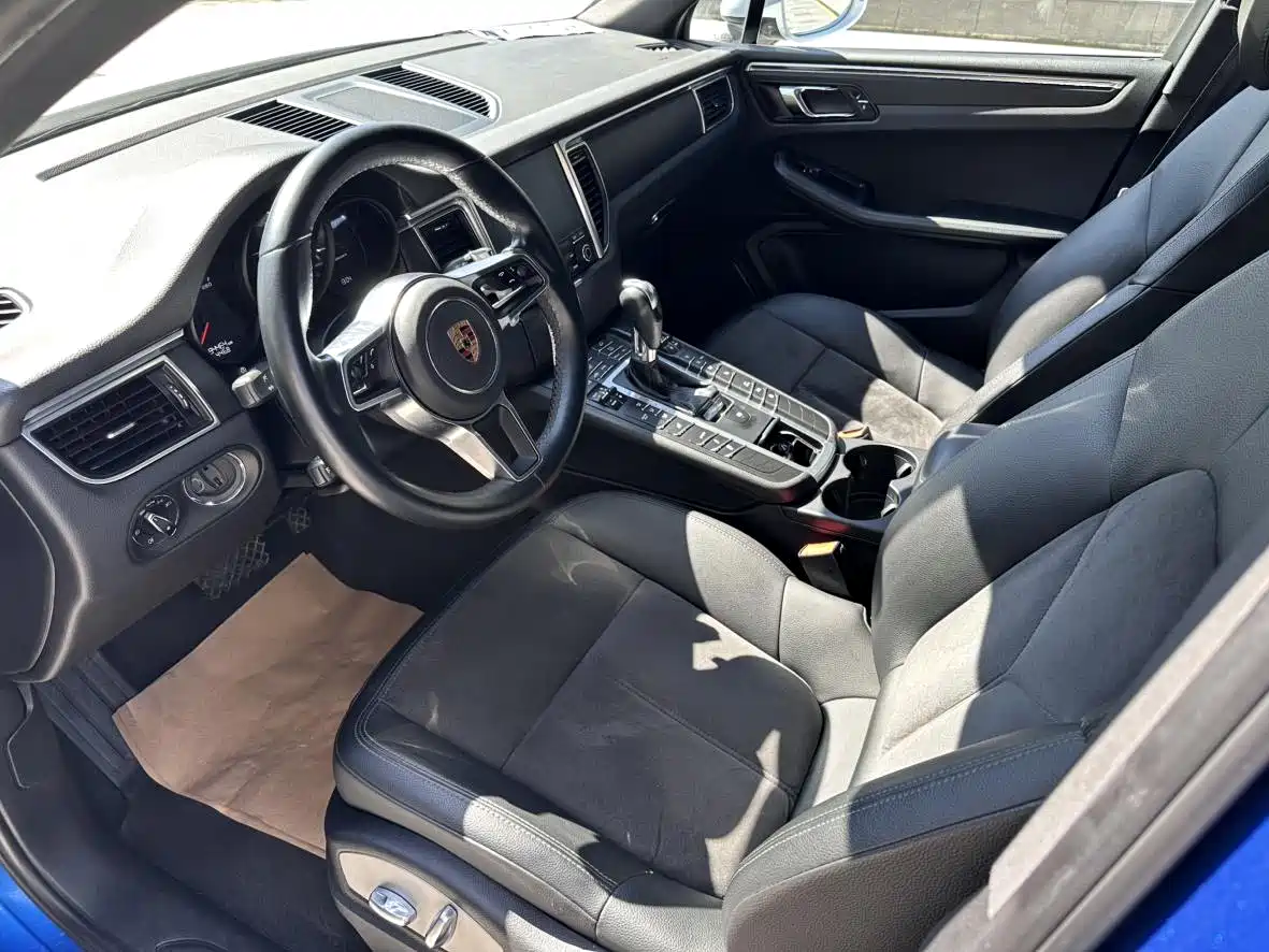 Porsche Macan 2017 Macan 2.0T фото 8