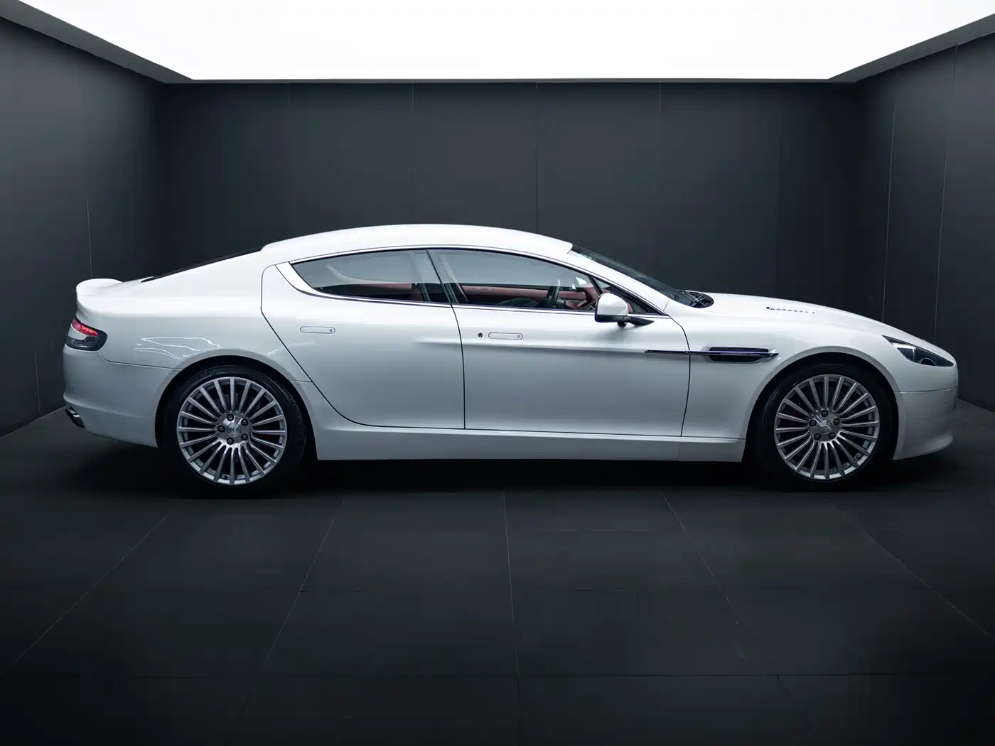 2016 Aston Martin Rapide