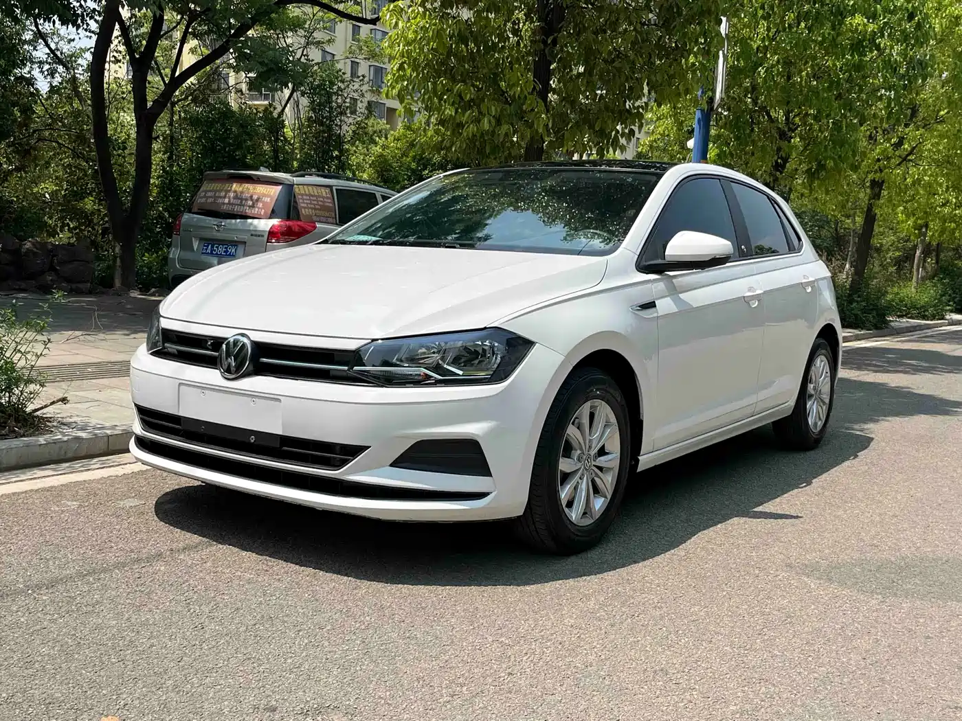 Volkswagen Polo 2019 Plus 1.5L Automatic Colorful Tech Edition