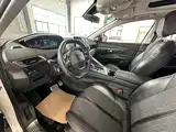 Фото 12 - Peugeot 5008