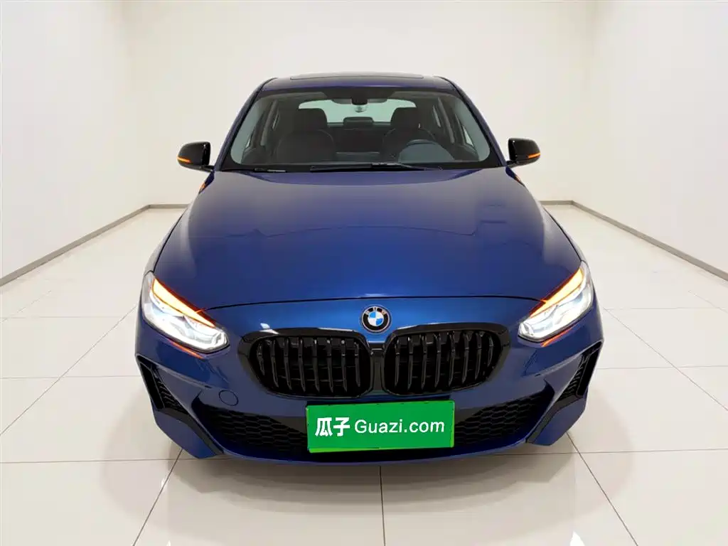 BMW 1-SERIES