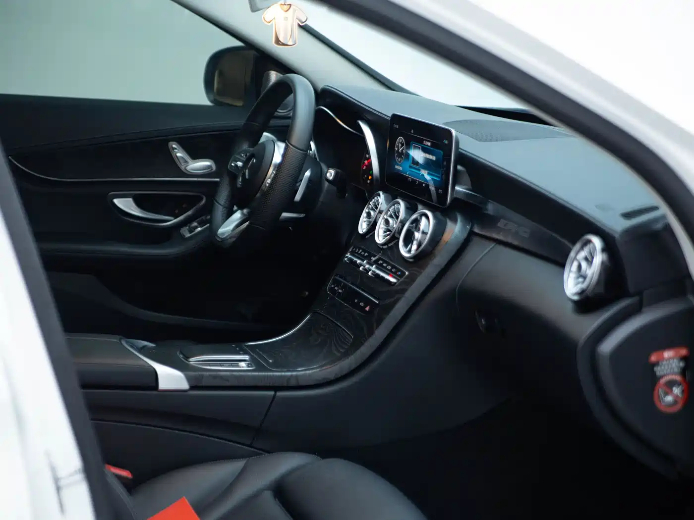 Mercedes-Benz C-Class 2020 Facelift C 200 L Dynamic Sport фото 11