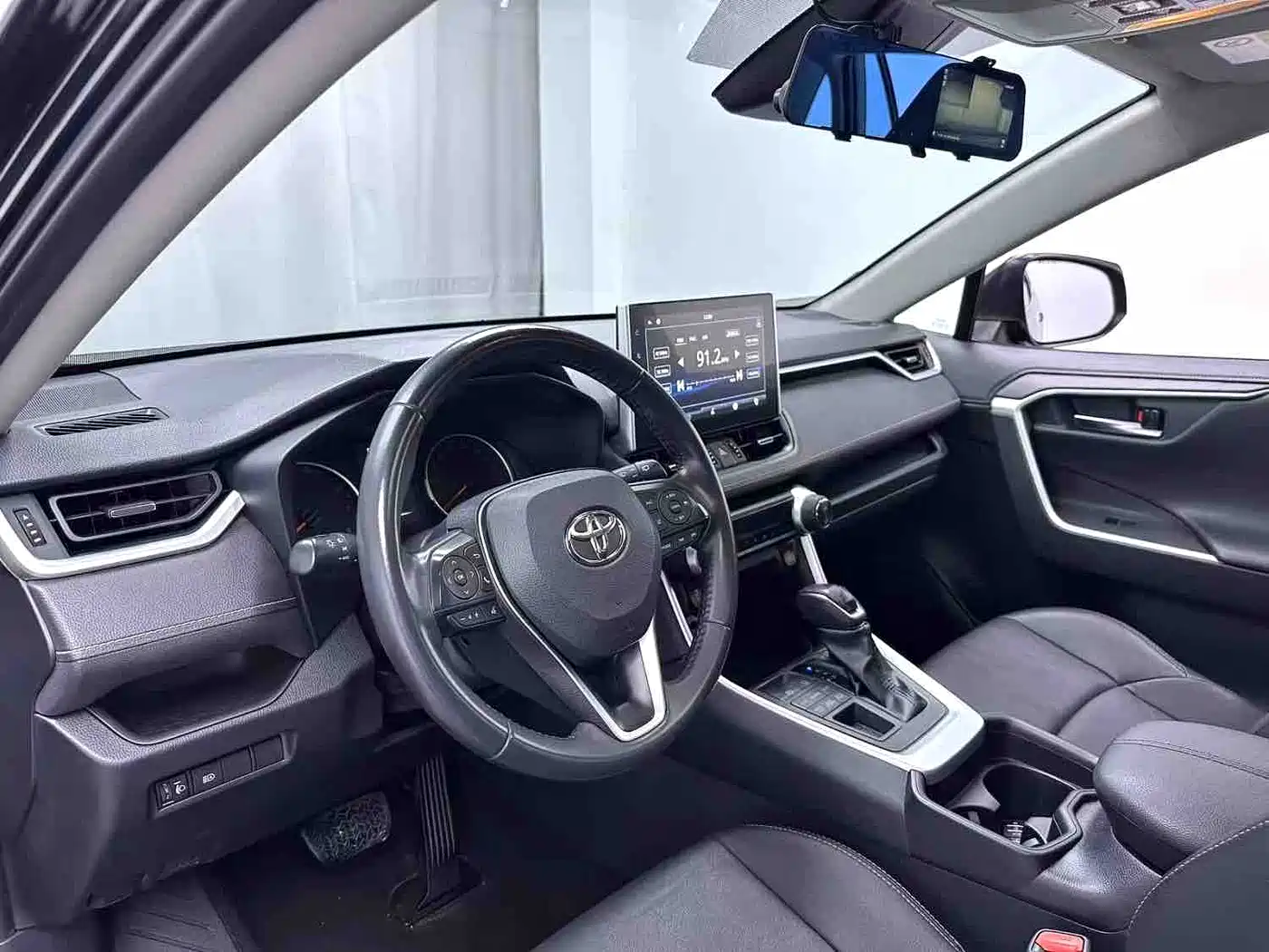 Toyota Wildlander 2022 2.0L CVT AWD Luxury Edition фото 7