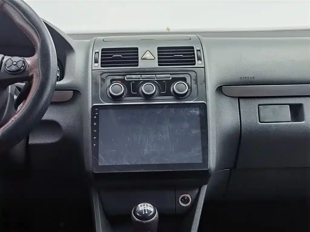 Volkswagen Touran 2015 1.4T Manual Trend Edition 5-seater фото 12