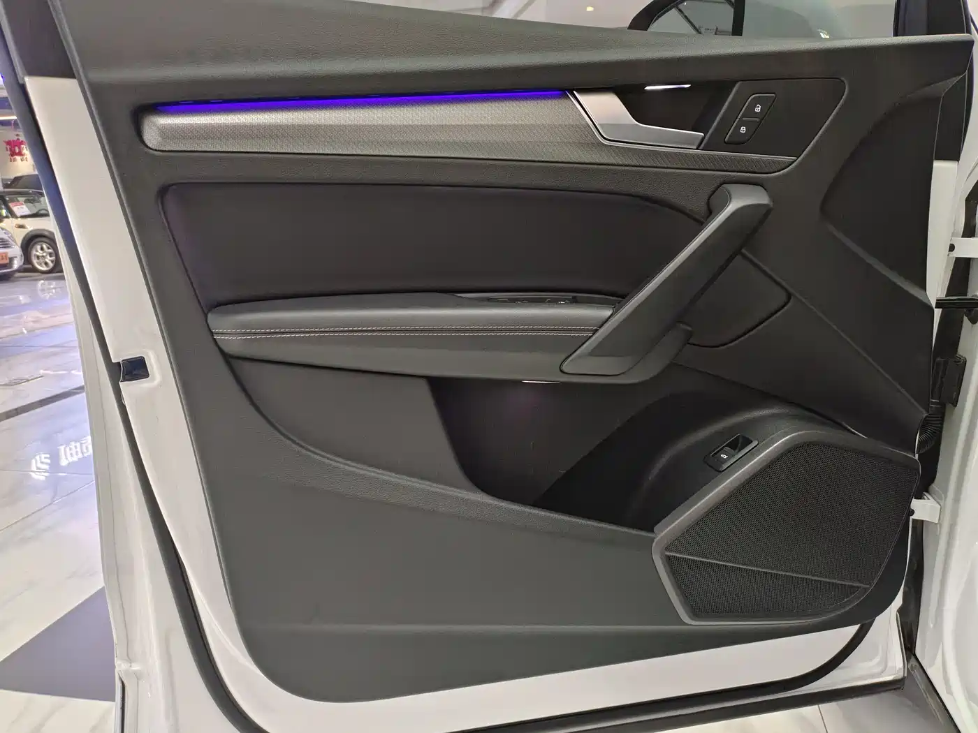 Audi Q5L 2022 40T Luxury Dynamic фото 5
