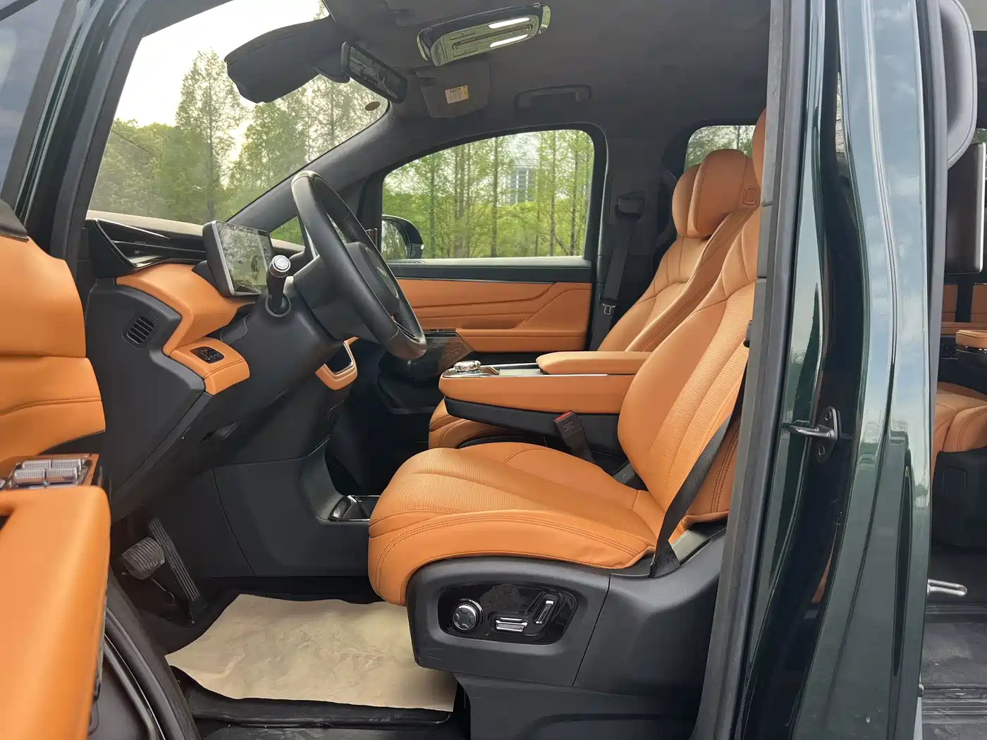 GEELY GALAXY WING TRUE L380