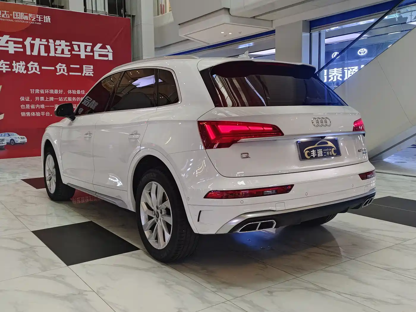 Audi Q5L 2022 40T Luxury Dynamic фото 26
