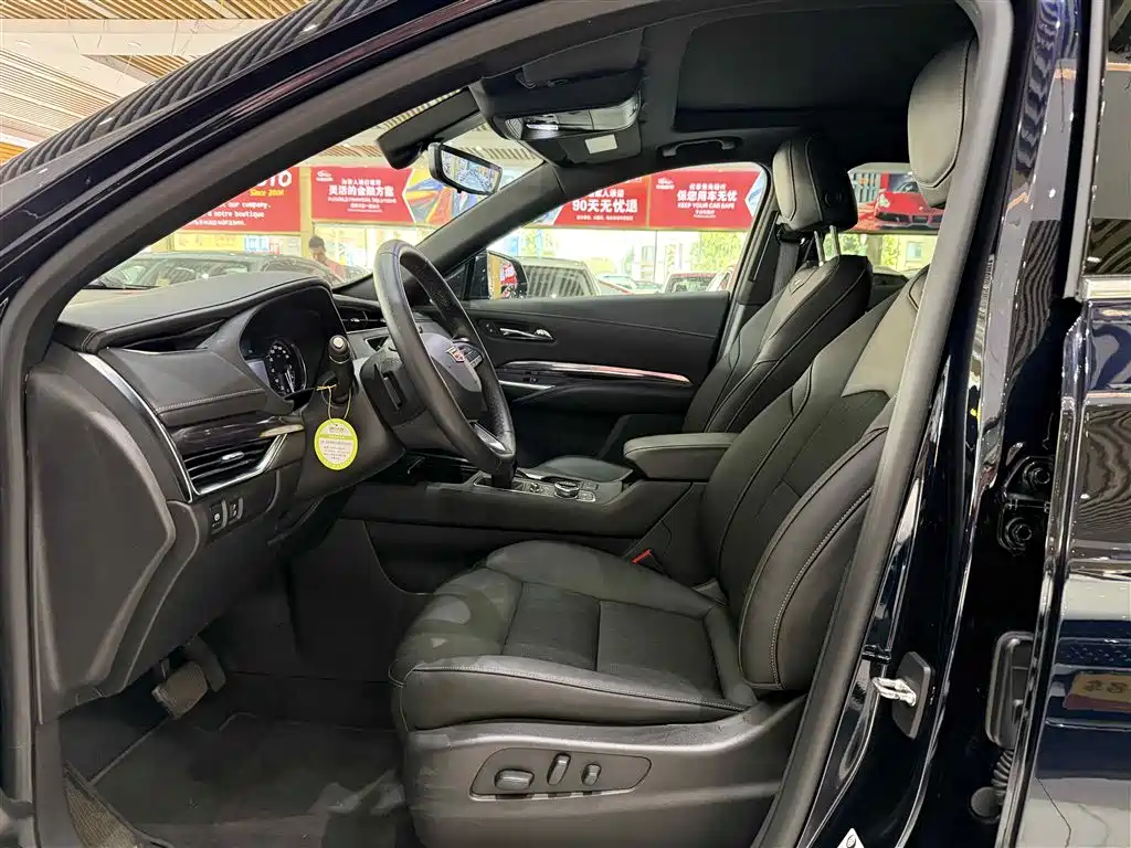 Cadillac XT4 2020 28T 2WD Technology фото 10