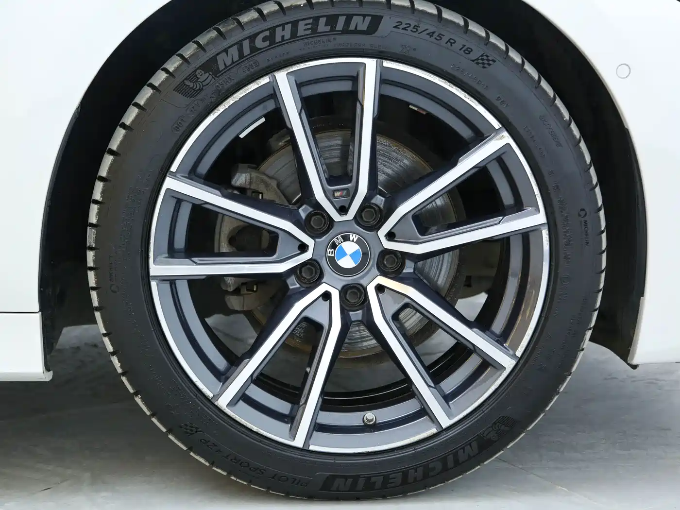 BMW 3 Series 2020 325Li M Sport Package фото 14
