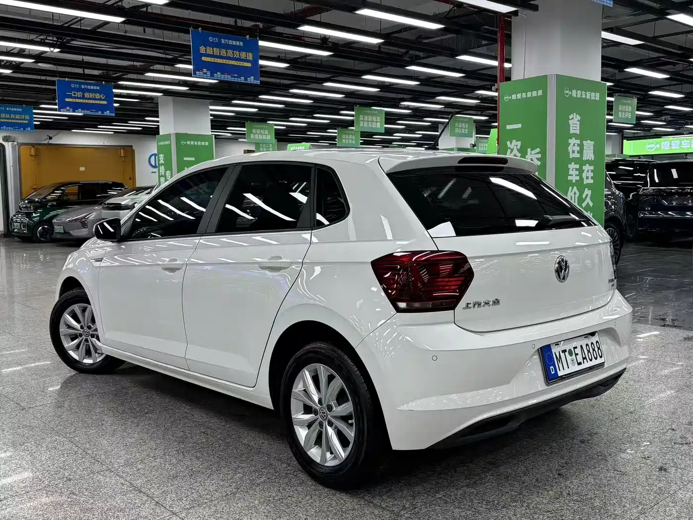 Volkswagen Polo 2019 Plus 1.5L Automatic Colorful Tech Edition фото 4