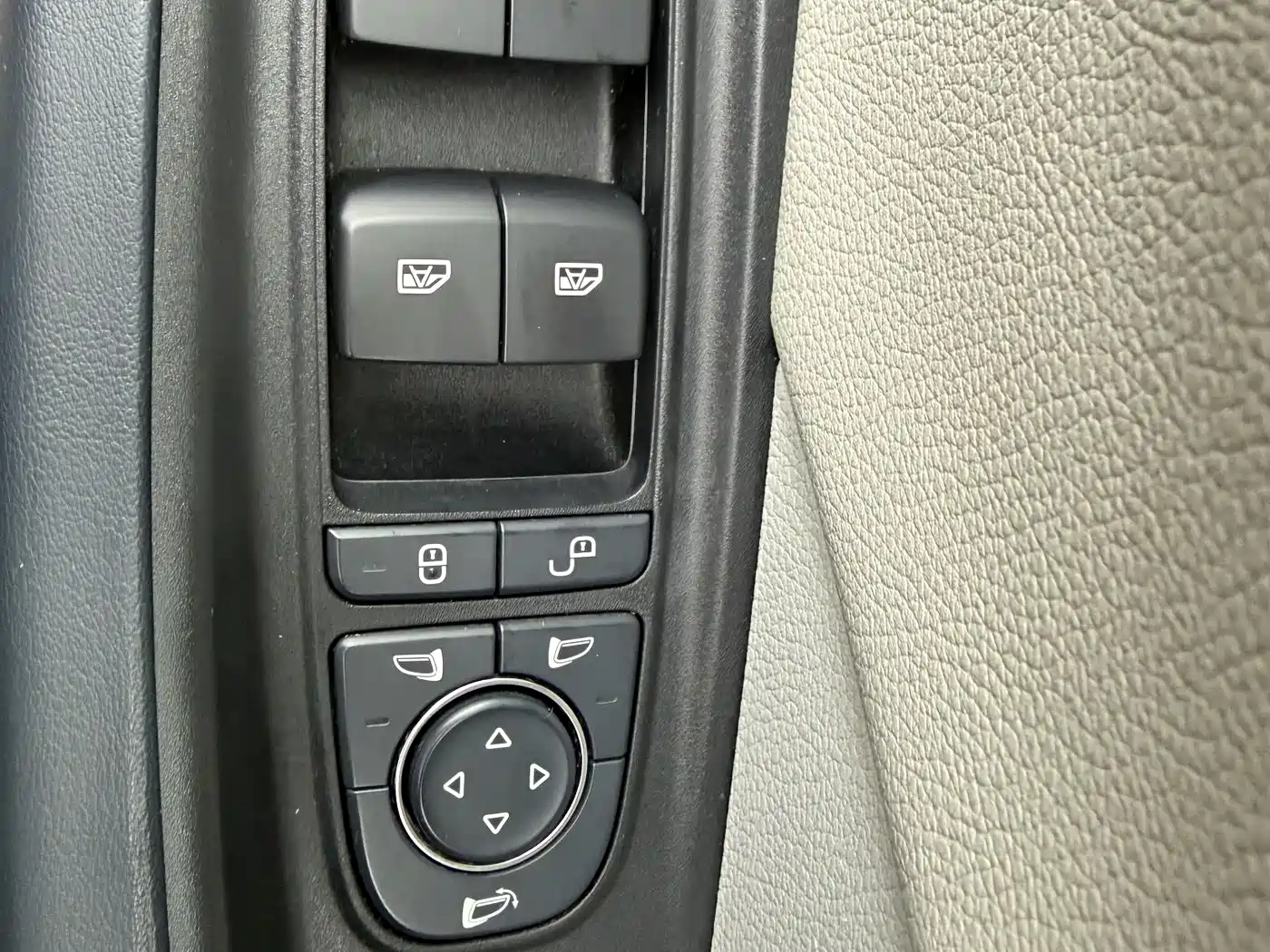 BYD Qin PLUS 2021 DM-i 120KM Flagship фото 12