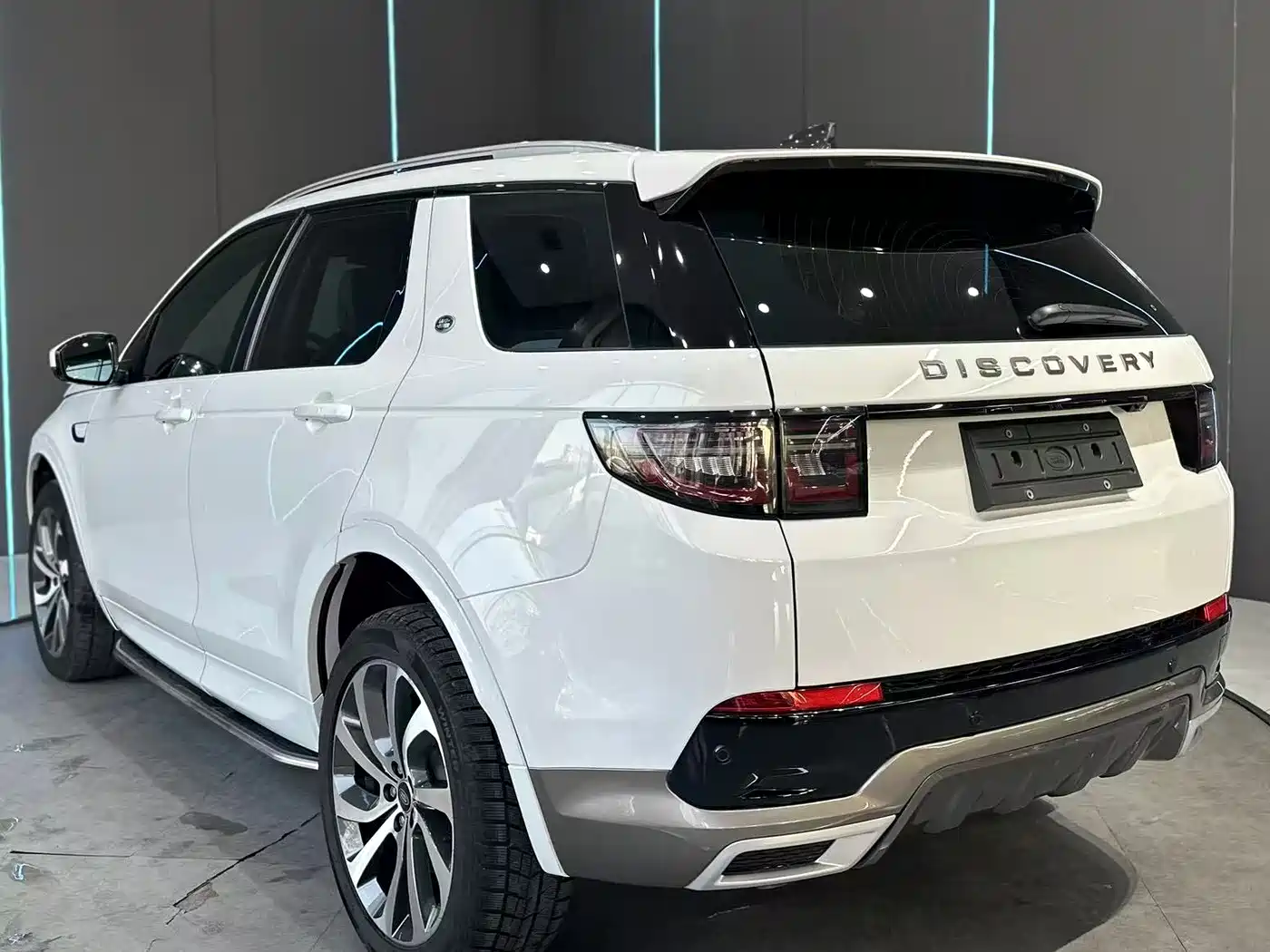 LAND ROVER DISCOVER SPORTS