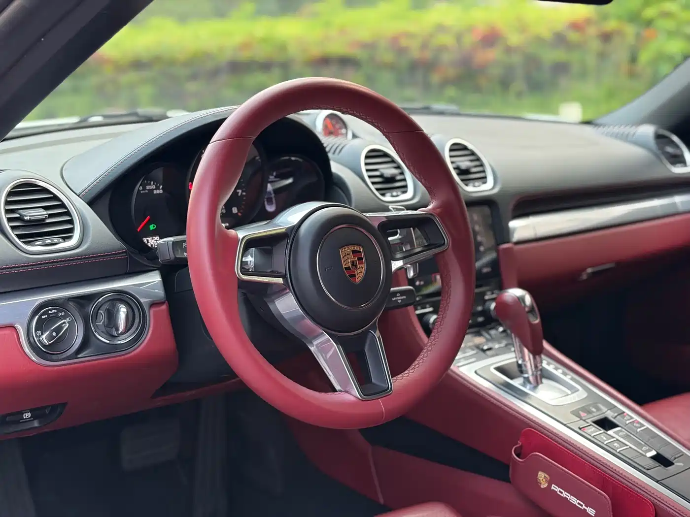 Porsche 718 2018 Boxster 2.0T фото 6