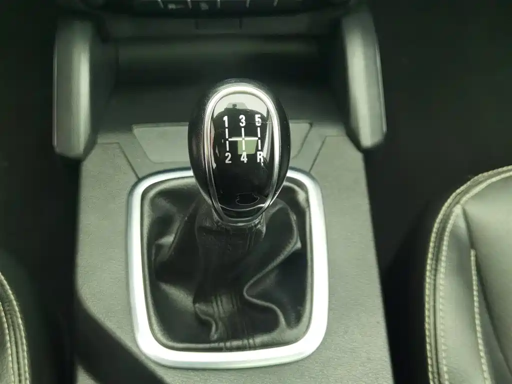 GEELY AUTOMOBILE VISION X6