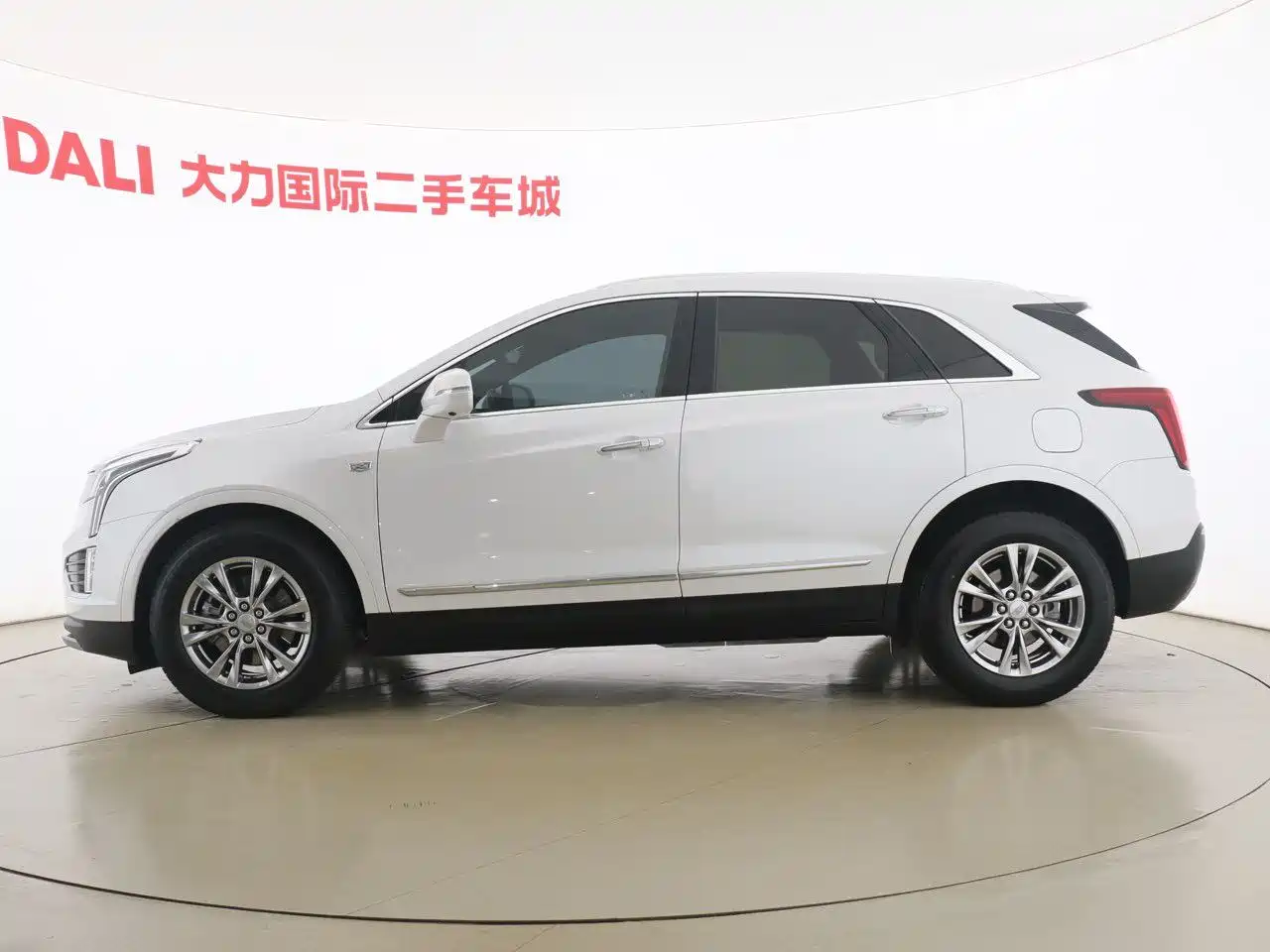 Cadillac XT5 2021 28T 4WD Luxury фото 5