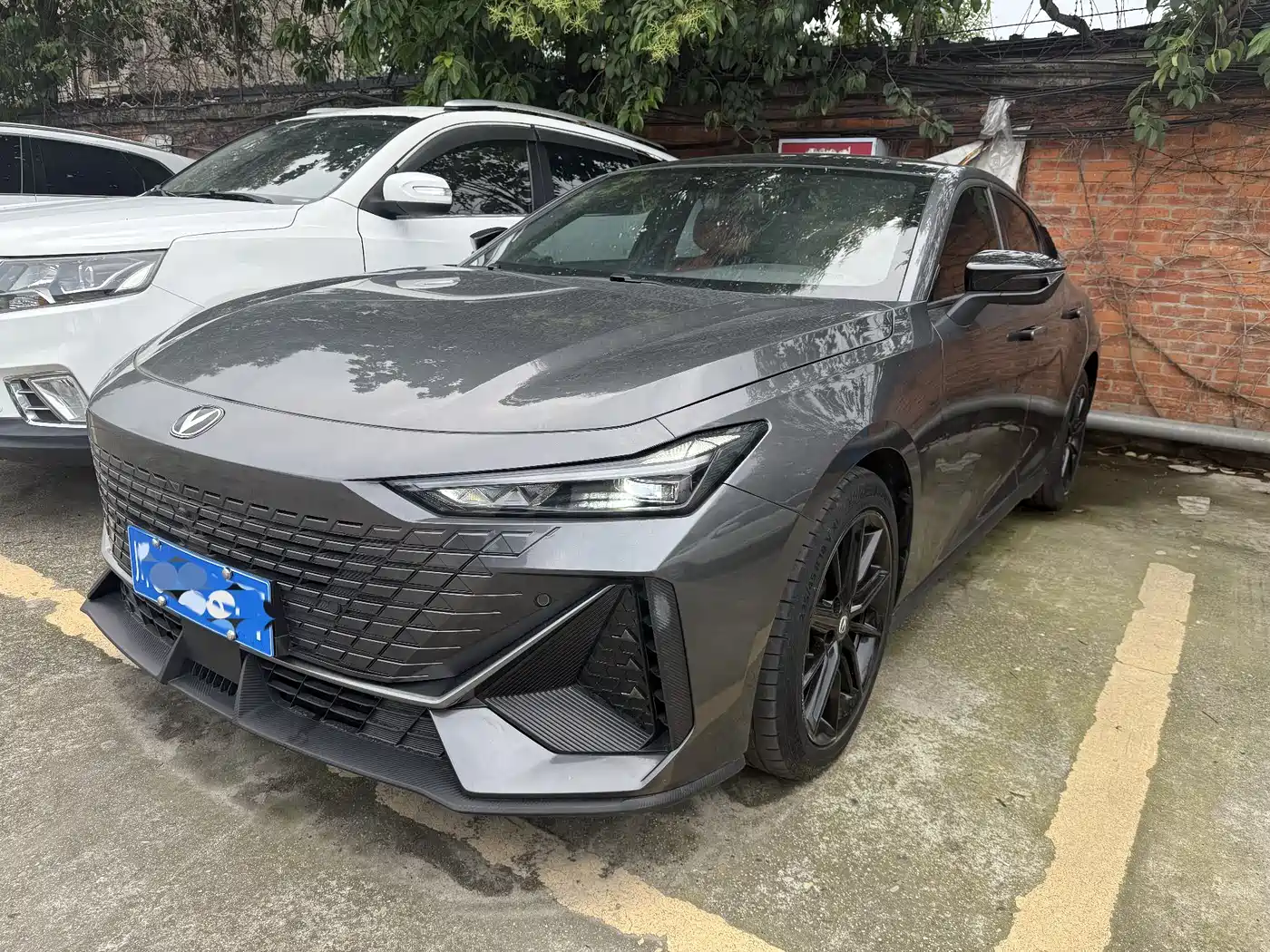 Changan UNI-V 2023 1.5T Premium Edition