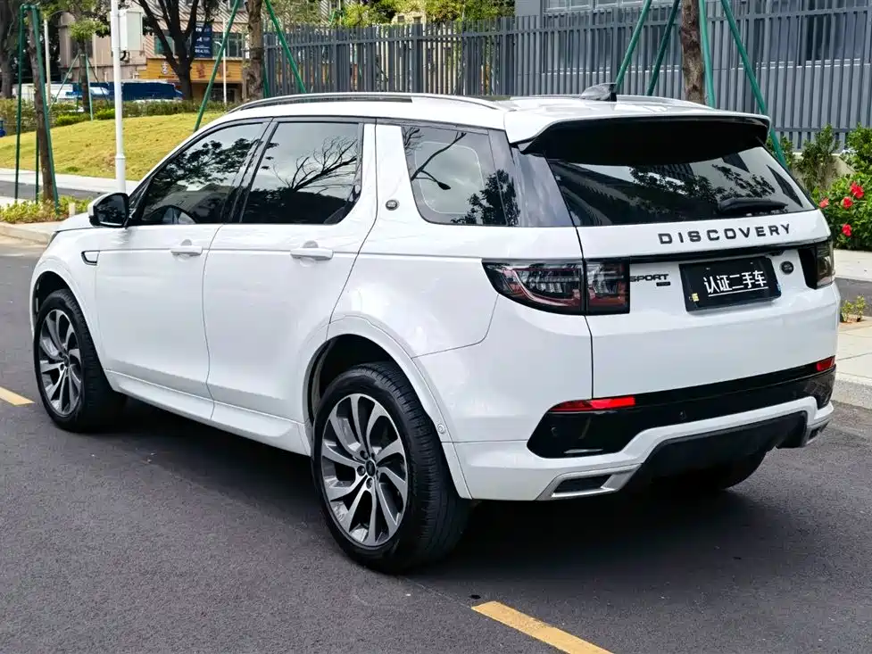 LAND ROVER DISCOVER SPORTS