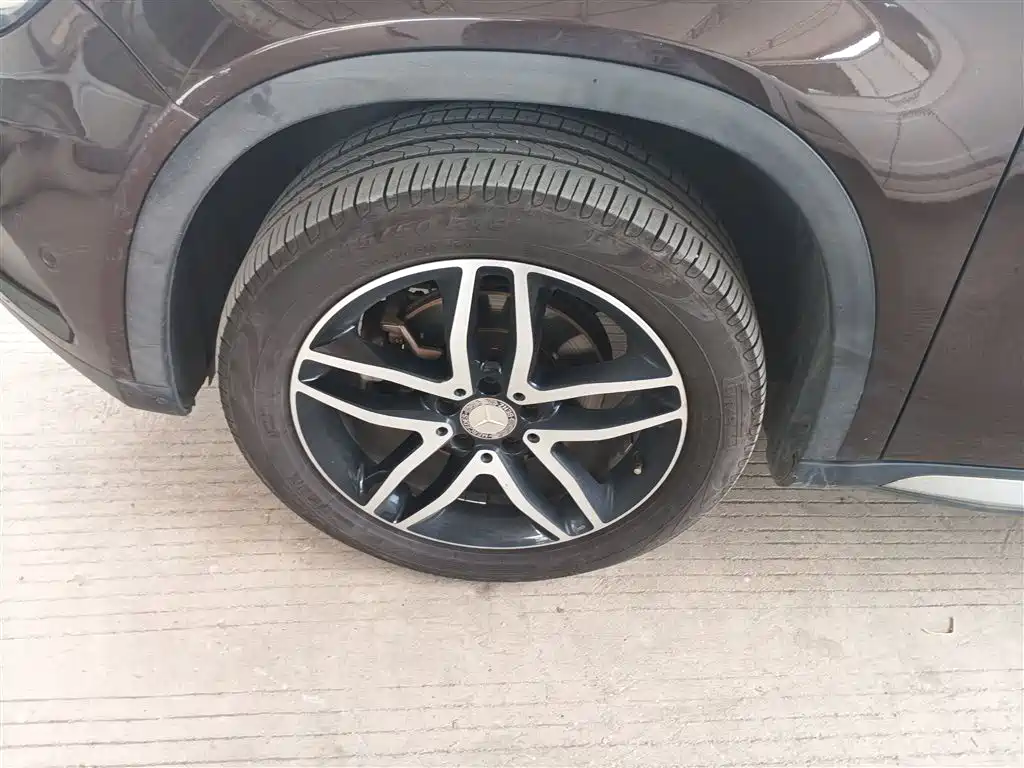 Mercedes-Benz GLA 2015 GLA 220 4MATIC Fashion Edition фото 23