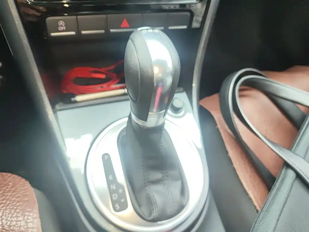 Volkswagen Beetle 2018 180TSI Easy Joy Edition фото 7