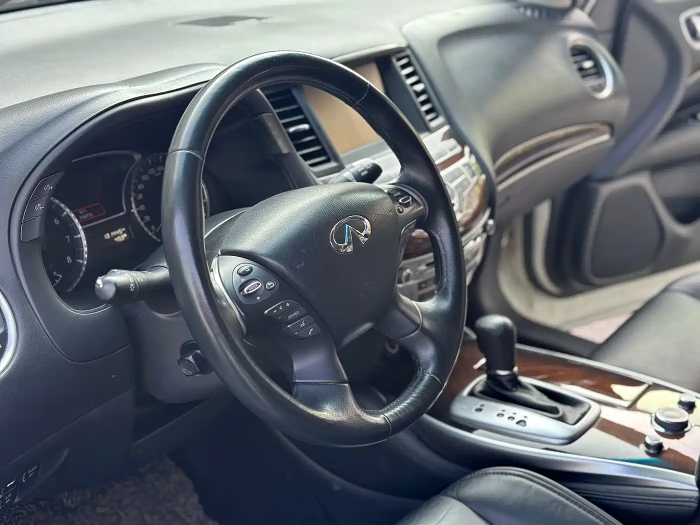 Фото 7 - Infiniti QX60 (Import)