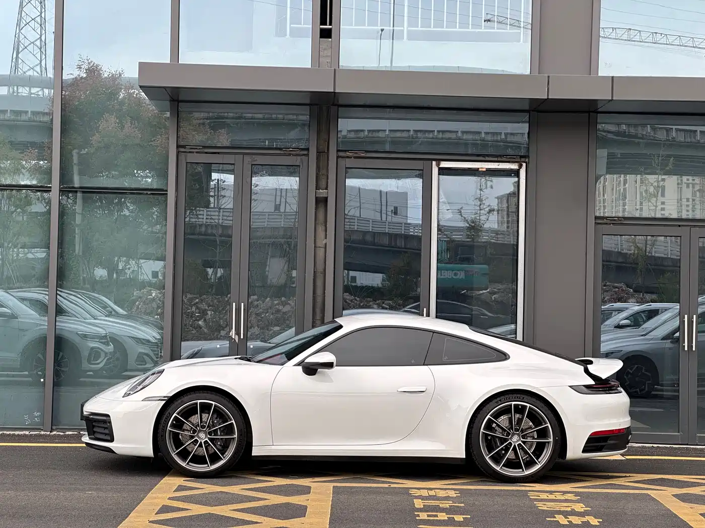 Porsche 911 2023 Carrera 3.0T фото 4