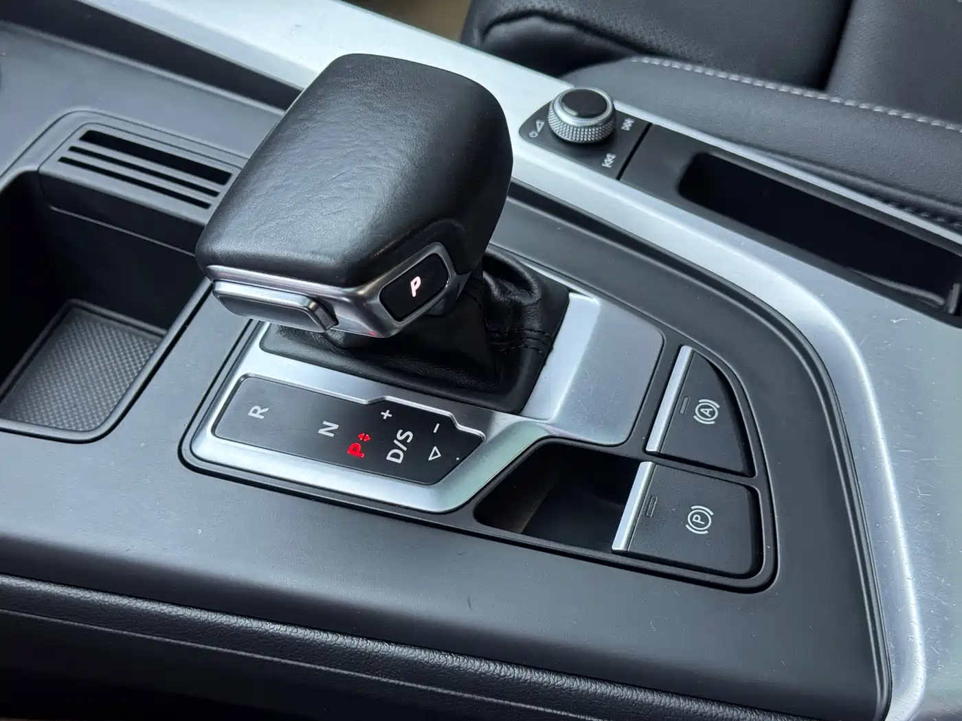 Audi A4L 2020 35 TFSI Fashion Dynamic Edition фото 9