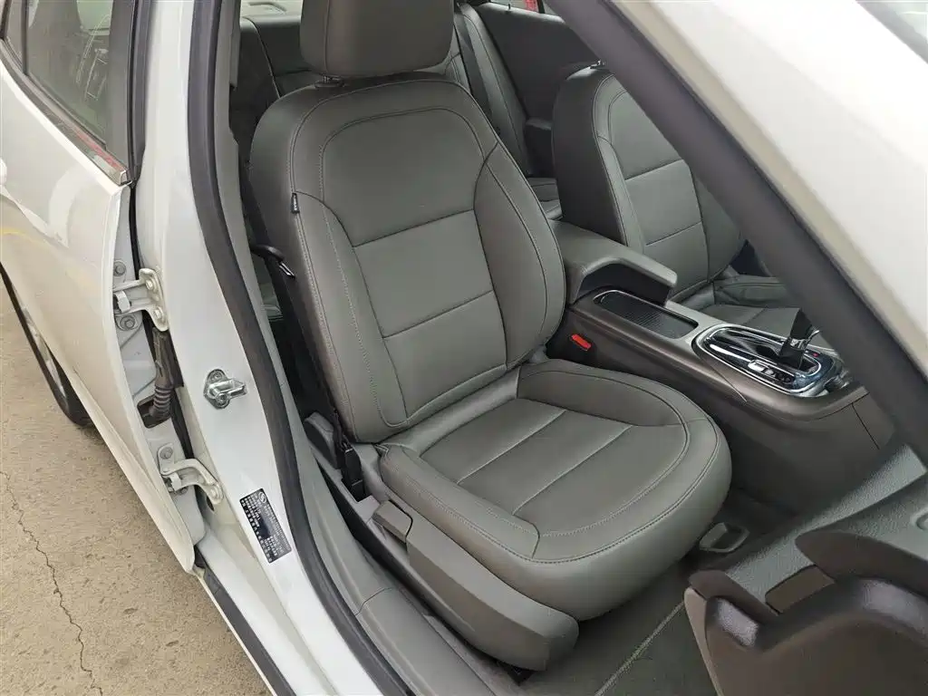 Chevrolet Malibu 2014 2.0L Automatic Luxury фото 20