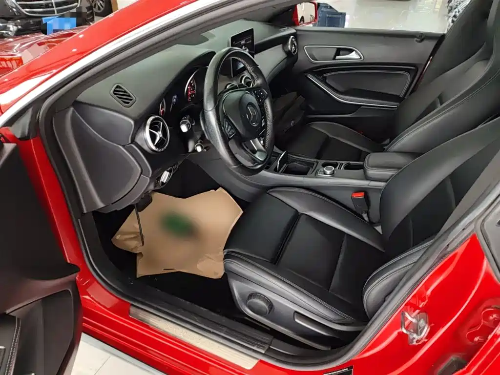 Mercedes-Benz CLA (Import) 2018 CLA 200 Dynamic Edition фото 16