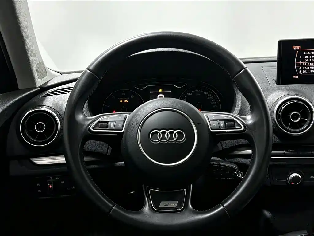 Фото 10 - Audi A3