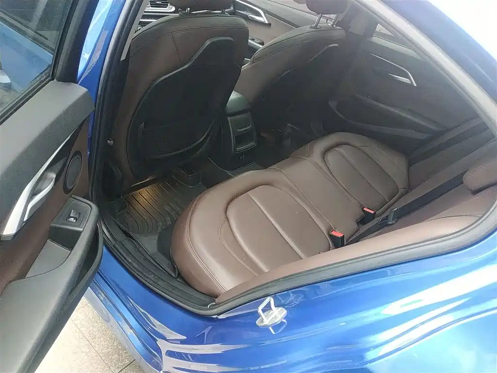 BMW 1 Series 2019 120i Leading M Sport Package фото 13